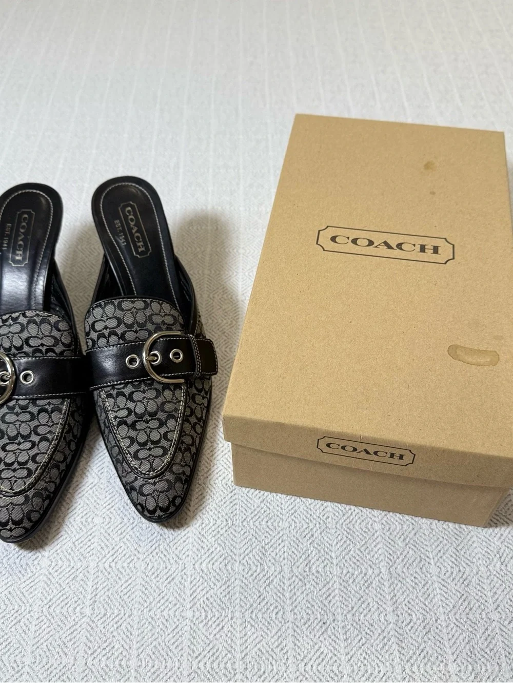 Vintage Coach Logo Canvas Mules Kitten Heels Pointy Toe Buckled with box 8 1/2
